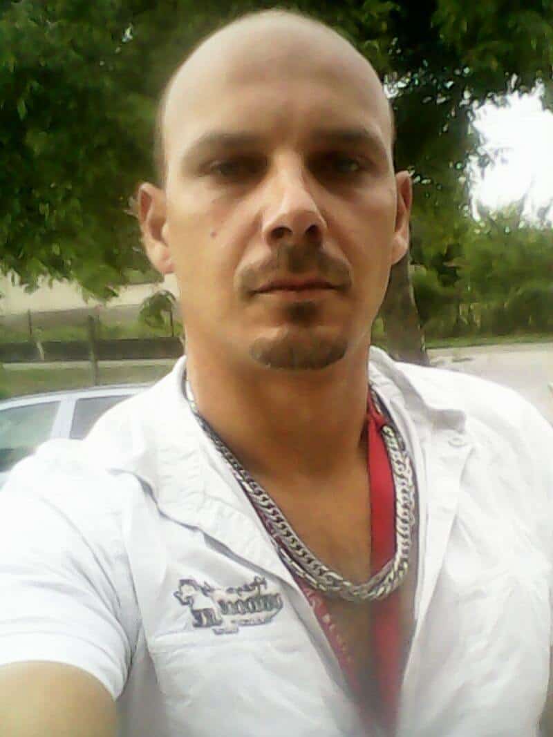Hledám ženskou která to chce taky pořádně rozjet .neboj se a ozvi se. 1 Hledám ženskou která to chce taky pořádně rozjet .neboj se a ozvi se. 1